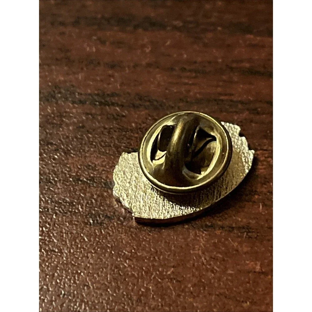 British Columbia Canada Flower Lapel‎ Hat Pin